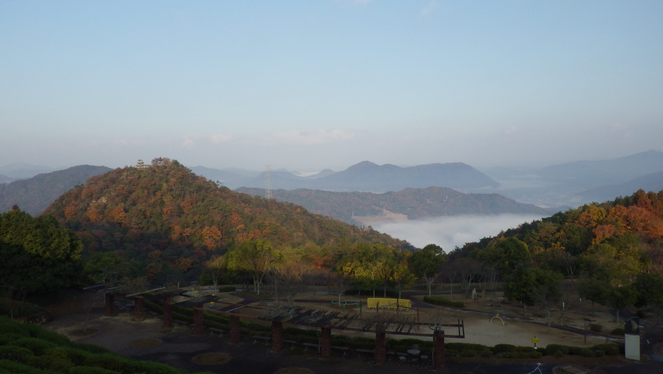 雲海と紅葉　第二駐車場